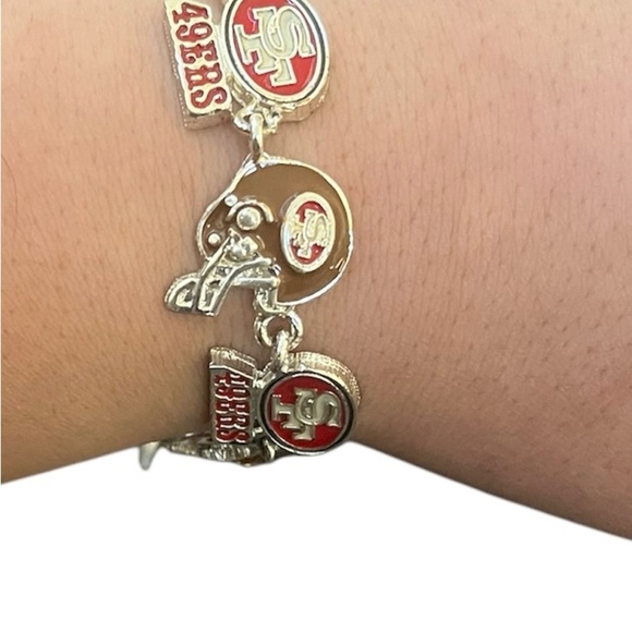 San Francisco 49ers Charm Bracelet - Picture 2 of 4